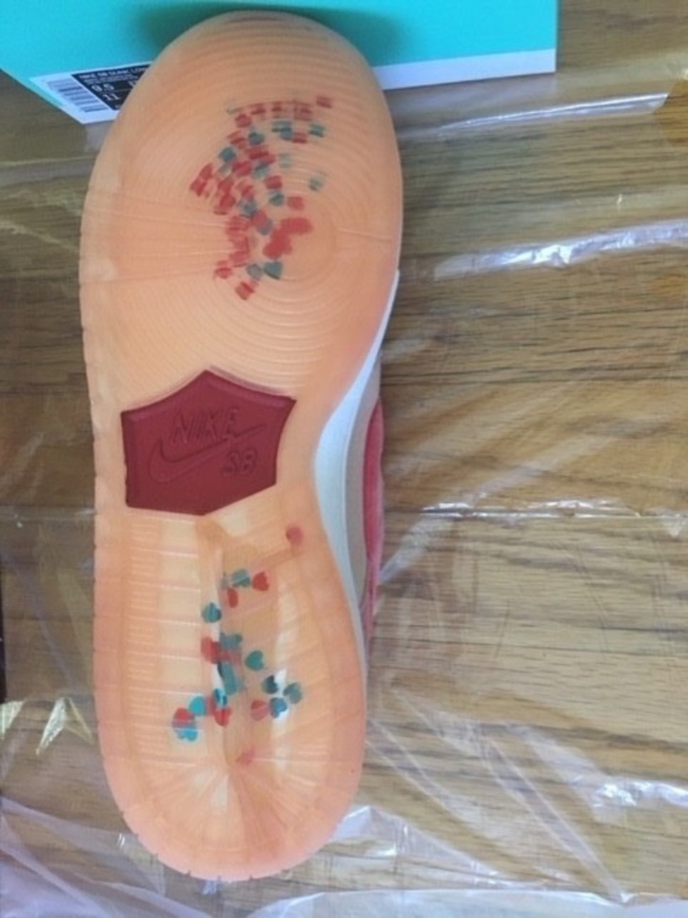 Size 9.5 - Nike Dunk Low SB x StrangeLove Valentines Day Brand New in Box! - Picture 7 of 9